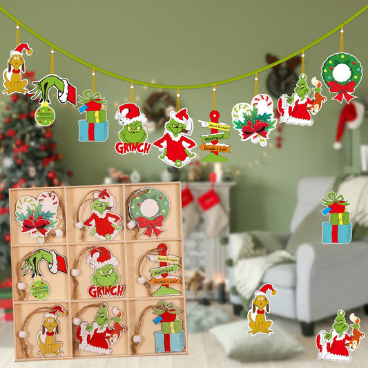 Set 18 Decoratiuni de Craciun, Ornamente Brad cu Model Grinch si Personaje de Iarna, Lemn Natural cu Snur de Agatare, Multicolor