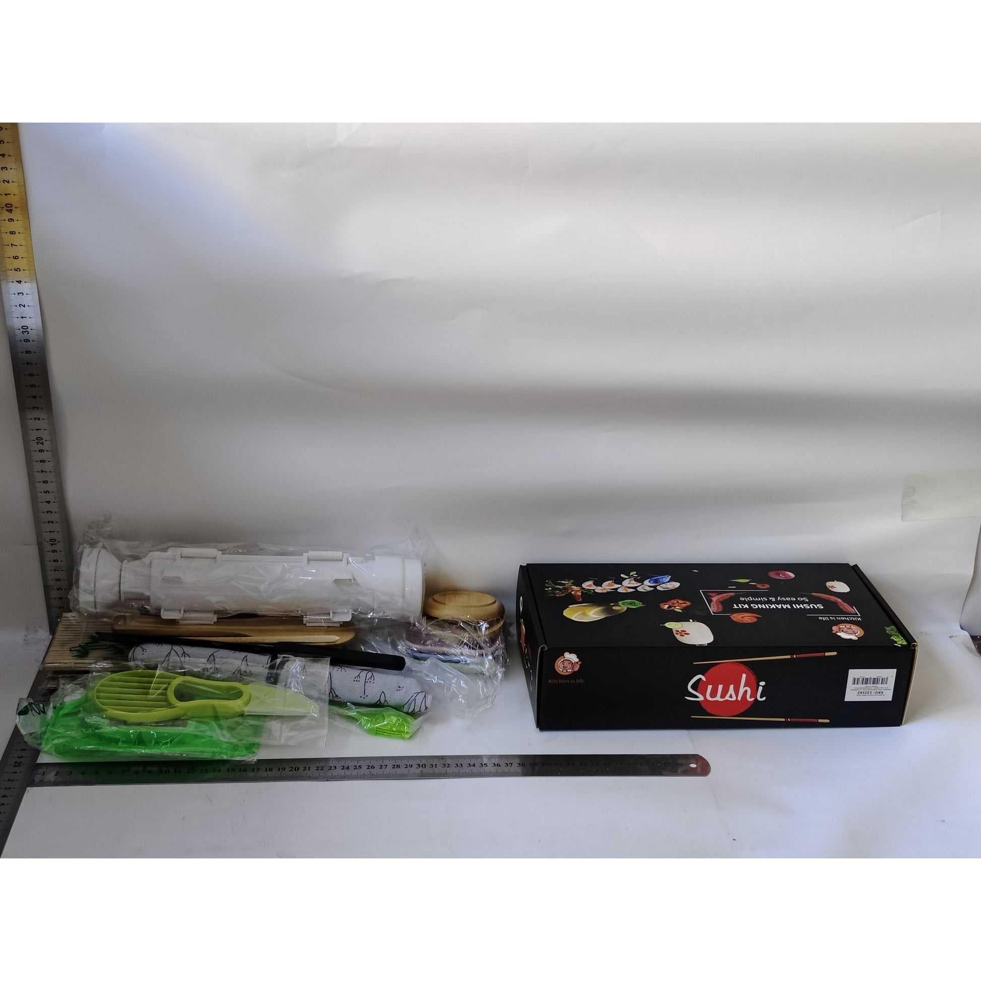 Set Preparare Sushi, Kit Complet 31 Accesorii pentru Gatit, Include Cutit Professional, Forme Modelare, Betisoare Bambus, Material Plastic Alimentar, Multicolor