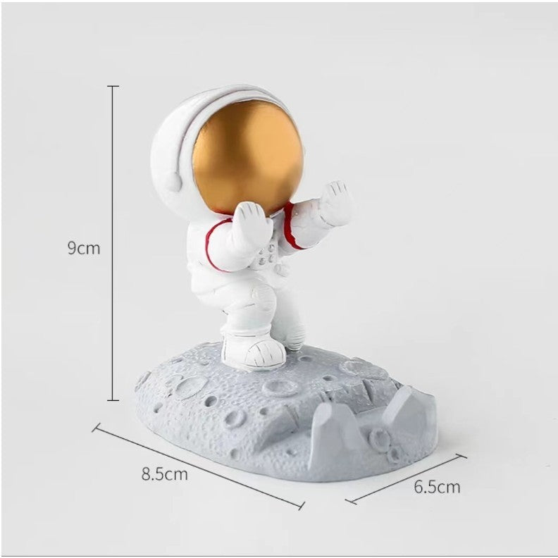 Suport Telefon pentru Birou, Statueta Decorativa Model Astronaut, Suport Telefon pentru Copii, Rasina, 9 x 6.5 x 10 cm, Alb si Auriu
