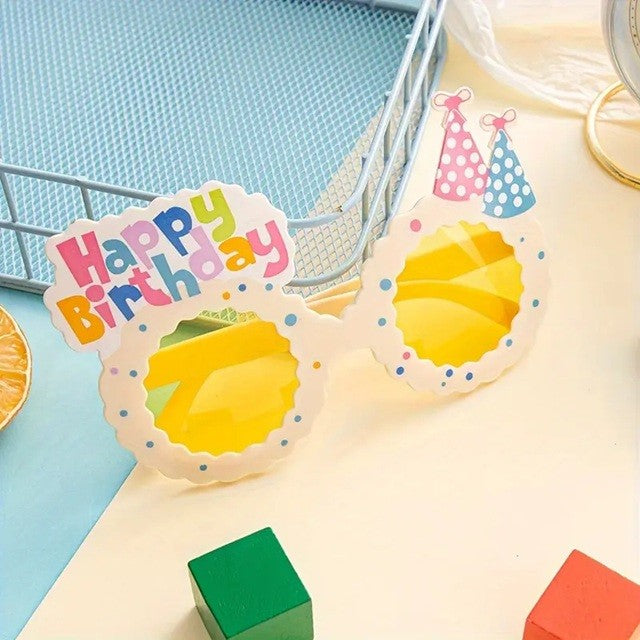 Ochelari Decorativi Petrecere, Model Happy Birthday, Accesoriu Aniversare Unisex, Material ABS Rezistent, 13.5 x 8.5 cm, Bej cu Lentile Galbene