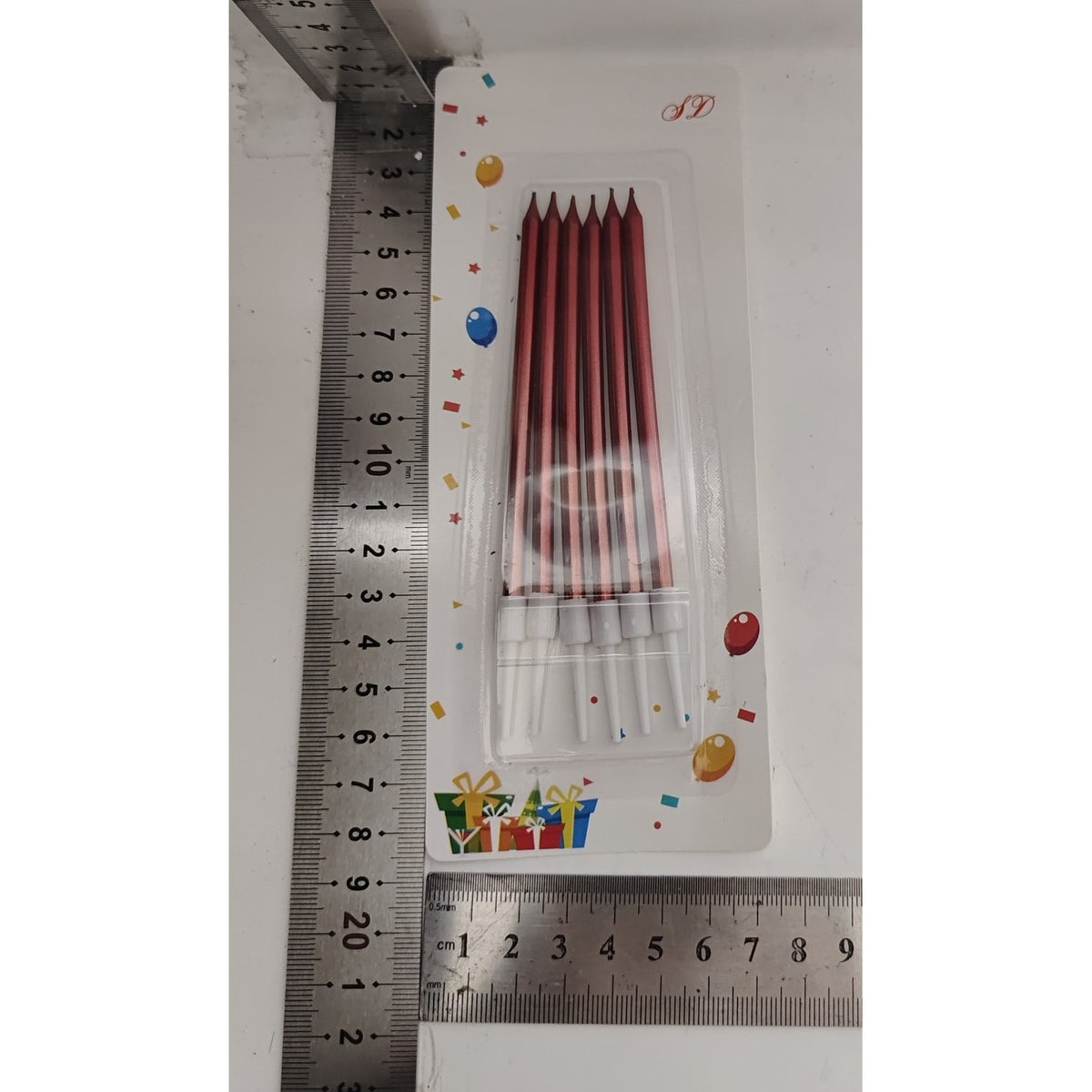 Set 6 Lumanari Tort tip Creion, Efect Lucios si Elegant, Parafina cu Suport PP, 11 x 0.4 cm, Rosu