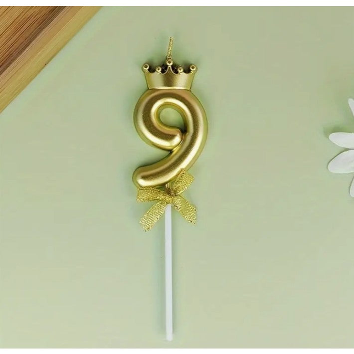 Lumânare Pentru Tort Cifra 9, Model Cu Coroană Și Finisaj Strălucitor, Decor Aniversar, Ceară, 4.8 cm, Auriu