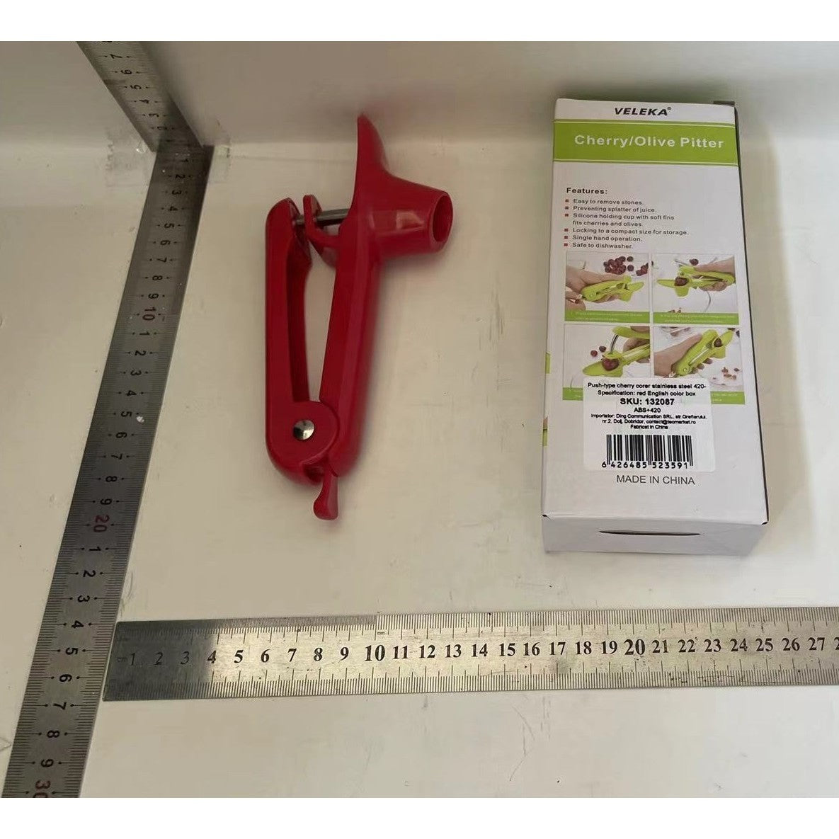 Dispozitiv de Scos Samburi pentru Cirese si Masline, Aparat Manual cu Sistem de Revenire, ABS si Otel Inoxidabil, 20.5 x 3.8 x 13 cm, Rosu