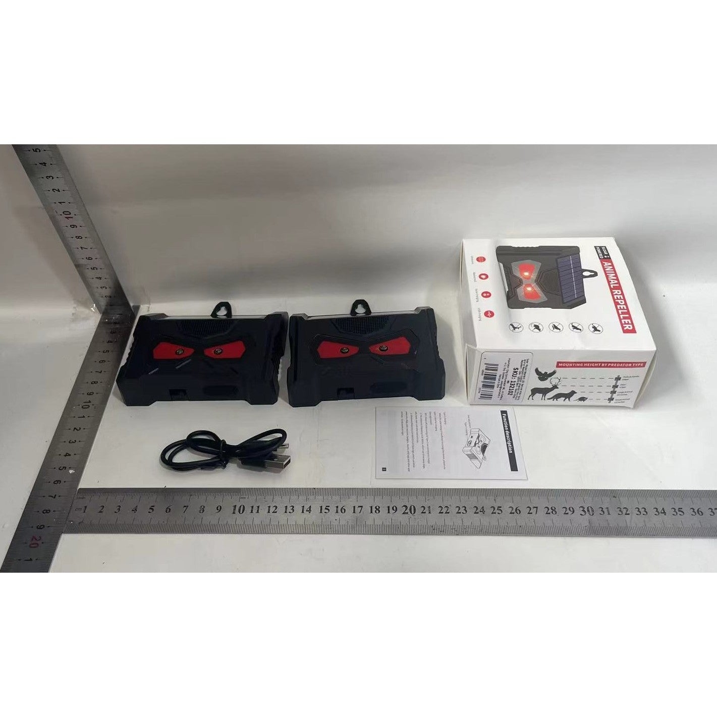 Set 2 Aparate Ultrasunete Solar Anti Animale si Pasari, Repelent cu LED Intermitent Rosu, Incarcare USB Type-C, IP66 Impermeabil, ABS, Negru, 10.2 x 10.6 x 2.8 cm