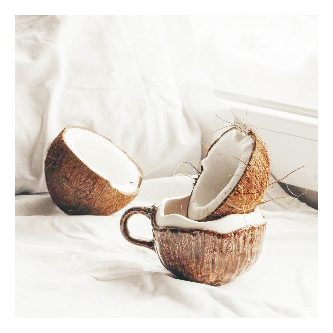 Cană din Ceramică cu Linguriță, Model Nucă de Cocos, Design Rustic, 201-300 ml, Maro
