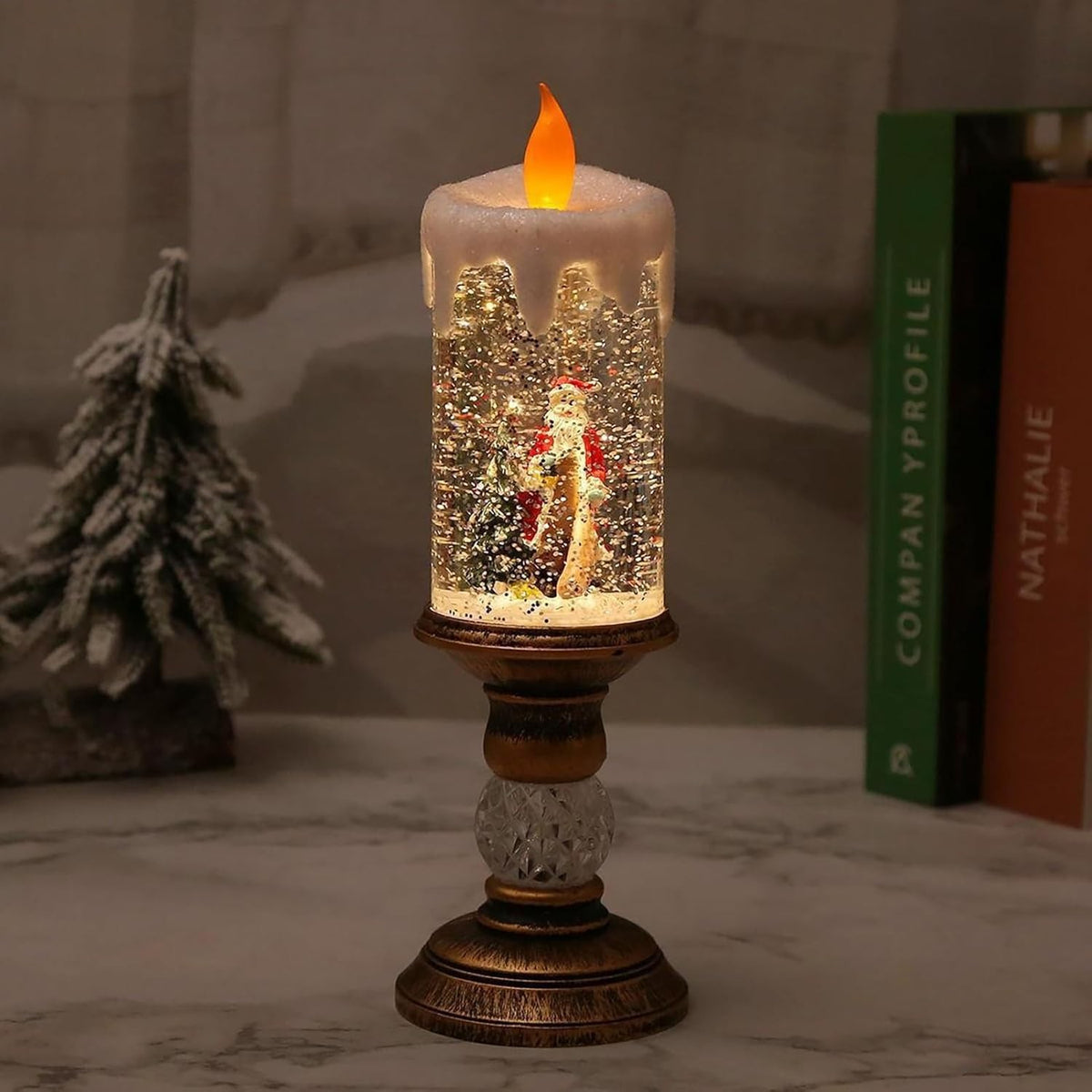 Decorațiune Luminoasă de Crăciun, Lampă LED Tip Sfeșnic cu Muzică și Efect de Ninsoare, Model Moș Crăciun și Brad, Alimentare USB sau Baterii, PVC, 26x8.5x8.5 cm, Auriu