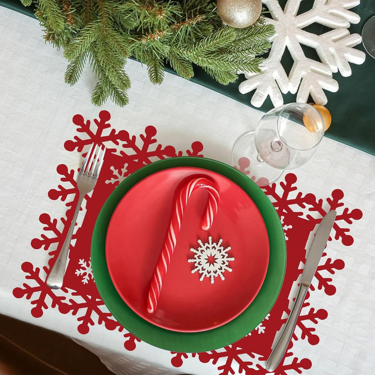 Teomarket, Set 12 Piese Servete De Masa Si Suporturi Pahare, Design Craciun Merry Christmas, Material Textil Premium, 6 Servete 25x35 cm si 6 Suporturi 10x10 cm, Rosu