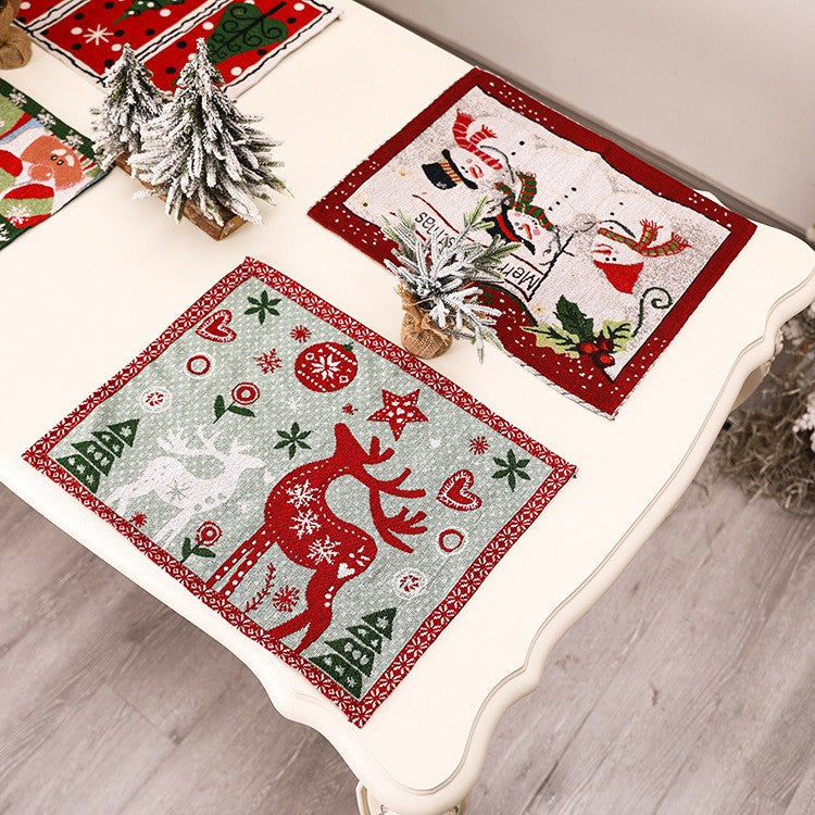 Servet de Masa Decorativ, Model Oameni de Zapada si Merry Christmas, Tematica Craciun, Bumbac si Poliester, 47x33 cm, Rosu/Multicolor