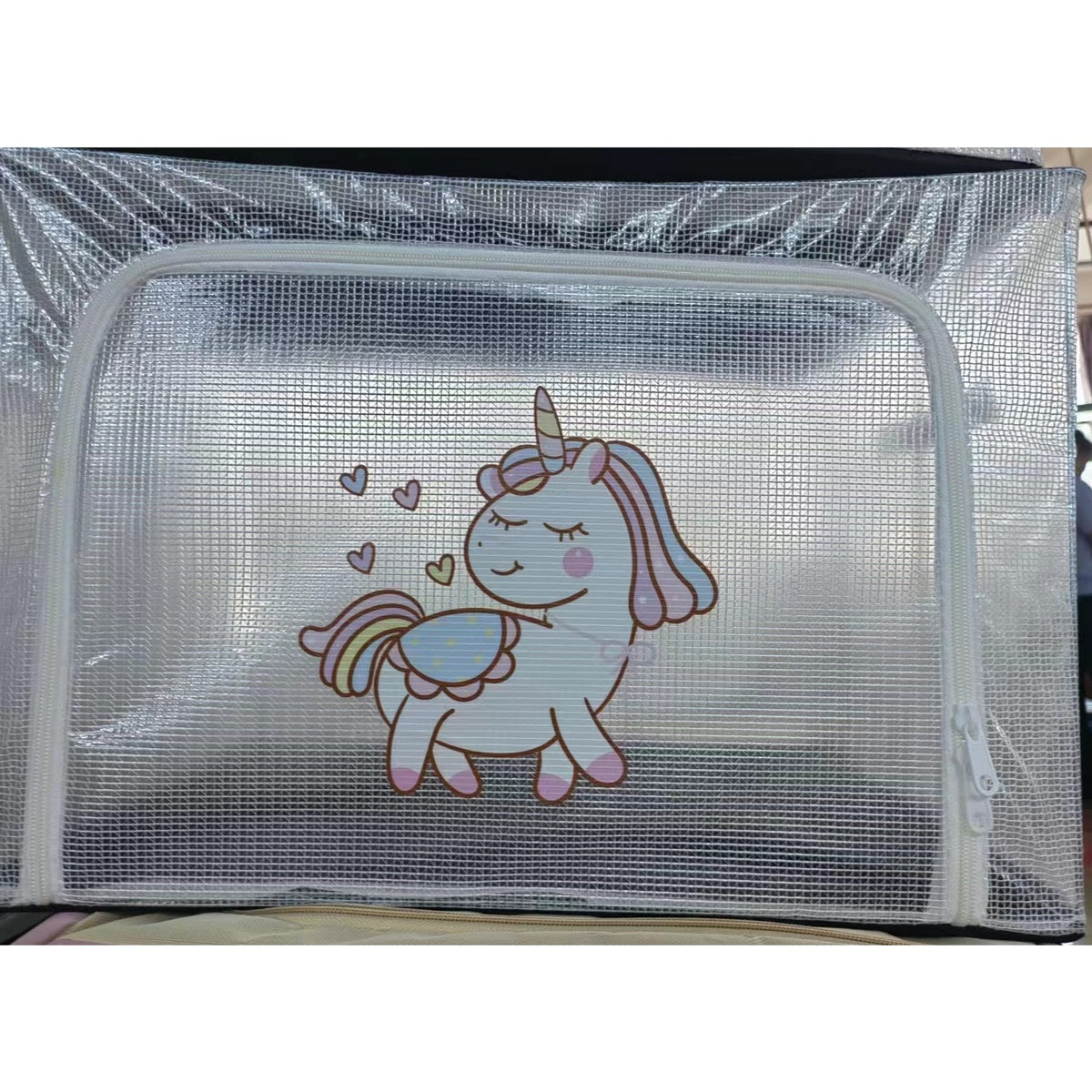 Cutie de Depozitare Jucării și Haine, Organizator Camera Copiilor cu Cadru Metalic și Fermoar, PVC Transparent, Model Unicorn, 100L, 60 x 42 x 40 cm