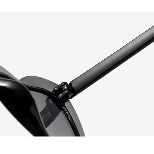 Ochelari de Soare in Forma de Inima pentru Petrecerea Burlacitelor, Protectie UV, Accesorii Nunta si Festival, Rama Plastic, 14.7x4.9x14.2 cm, Negru