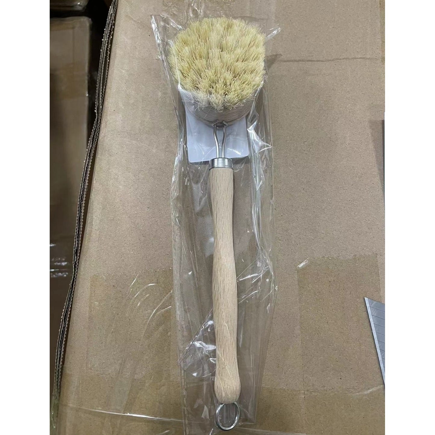 Perie de Curățat Vase și Alimente, Corp din Lemn de Fag cu Coadă Ergonomică, Peri Naturali din Sisal, Ecologică și Rezistentă, 24 x 5.8 cm, Crem