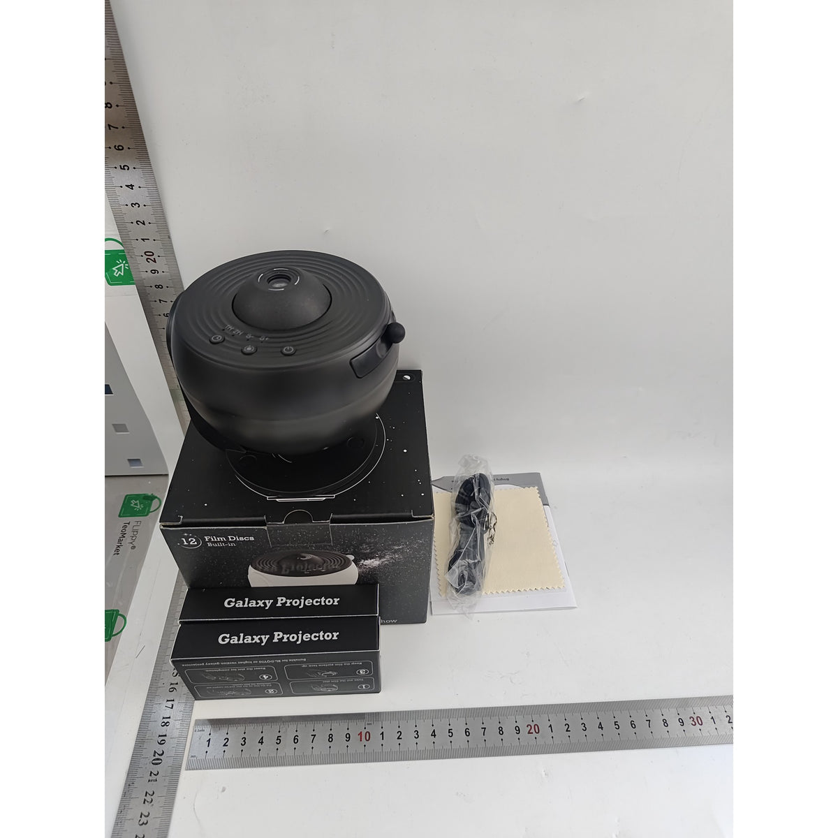 Lampa Proiector Stele si Galaxie, Planetariu HD cu Rotire 360 Grade, Temporizator si 13 Filme Inlocuibile, Alimentare USB, ABS, Negru