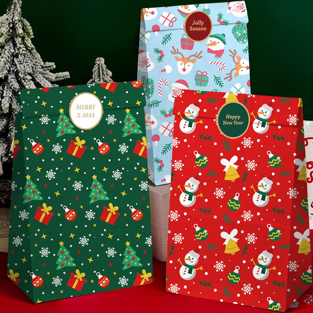 Set 12 Pungi de Cadou pentru Craciun, Motive Festive de Iarna, Include 12 Stickere Decorative, Hartie Kraft Ecologica, 24 x 13 x 8 cm, Multicolor