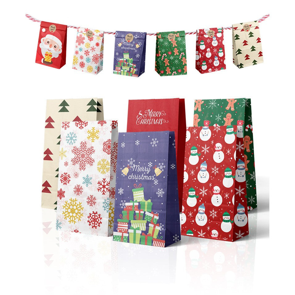 Set 12 Pungi Cadou Crăciun cu Motive Festive, Include 12 Stickere Decorative, Hârtie Kraft Ecologică, 22 x 12 x 8 cm, Multicolor