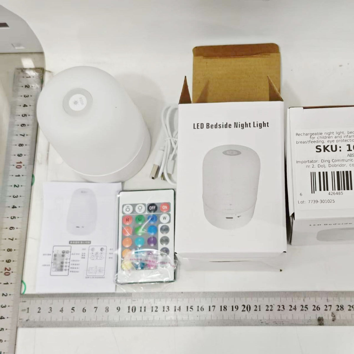 Lampa LED Reincarcabila cu Control Tactil, Lumina de Noapte pentru Copii si Dormitor, 16 Culori RGB si 3 Niveluri de Alb, Baza Magnetica, Acumulator 4500 mAh, Port USB-C, 11 x 8 x 8 cm, Alb