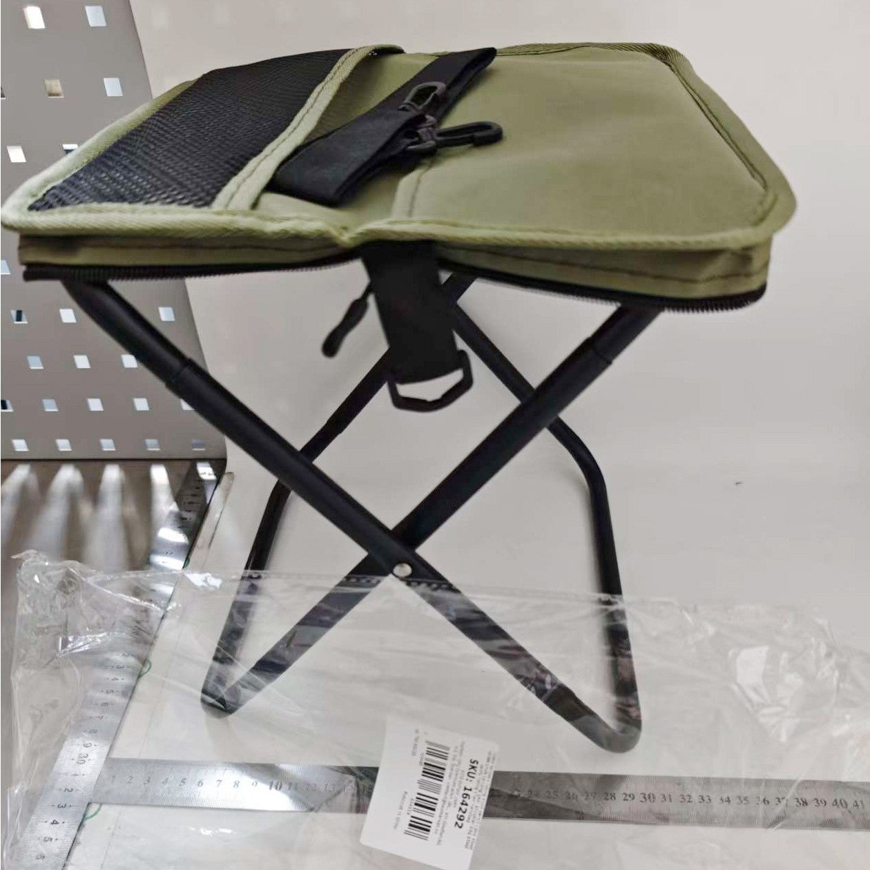 Scaun Taburet Pliabil pentru Camping si Pescuit, Portabil pentru Adulti, Cadru Metalic si Panza Oxford, 31 x 29 x 25 cm, Verde