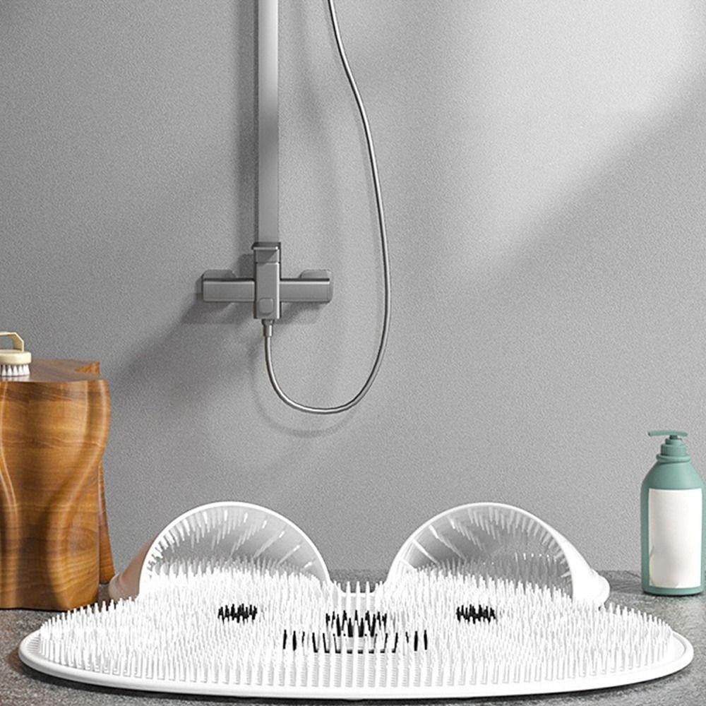 Covoras de Baie pentru Masaj si Spalat Picioare, Ventuze Antiderapante si Exfoliere, TPE Elastic, Model Iepuras, 45 x 45 cm, Alb