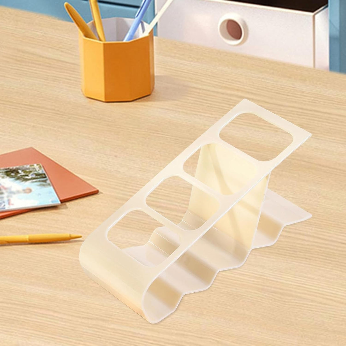 Suport Organizator de Birou pentru Telecomenzi și Telefoane, Multifuncțional cu 4 Compartimente, Plastic Rezistent, 18 x 7 x 9 cm, Alb