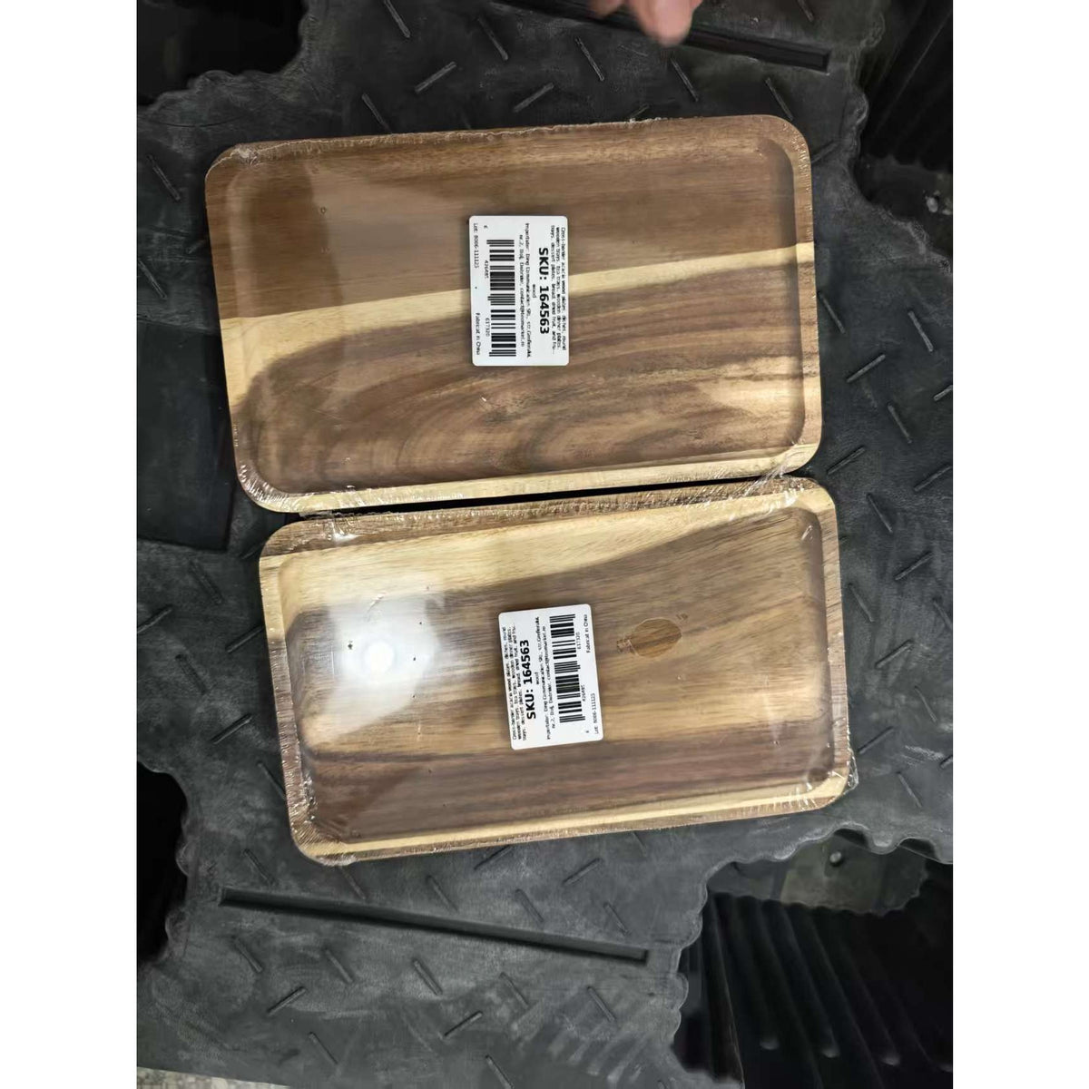 Tava din Lemn pentru Servire si Decor, Forma Dreptunghiulara, Lemn Natural de Salcam, 25 x 15 x 1.5 cm, Natur