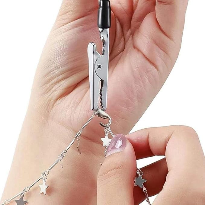 Dispozitiv Auxiliar pentru Fixare Bratari si Bijuterii, Clema Anti-Zgarieturi pentru Coliere si Fermoare, Maner Antiderapant, Metal, 15.5 cm, Auriu