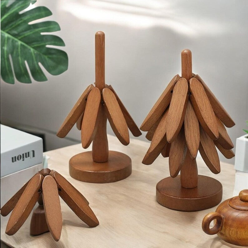 Suport Termic pentru Vase Fierbinti, Protectie Masa Rezistenta la Temperaturi Inalte, Bambus Natural, Design One Tree, 21 x 13.5 cm, Maro Nuc