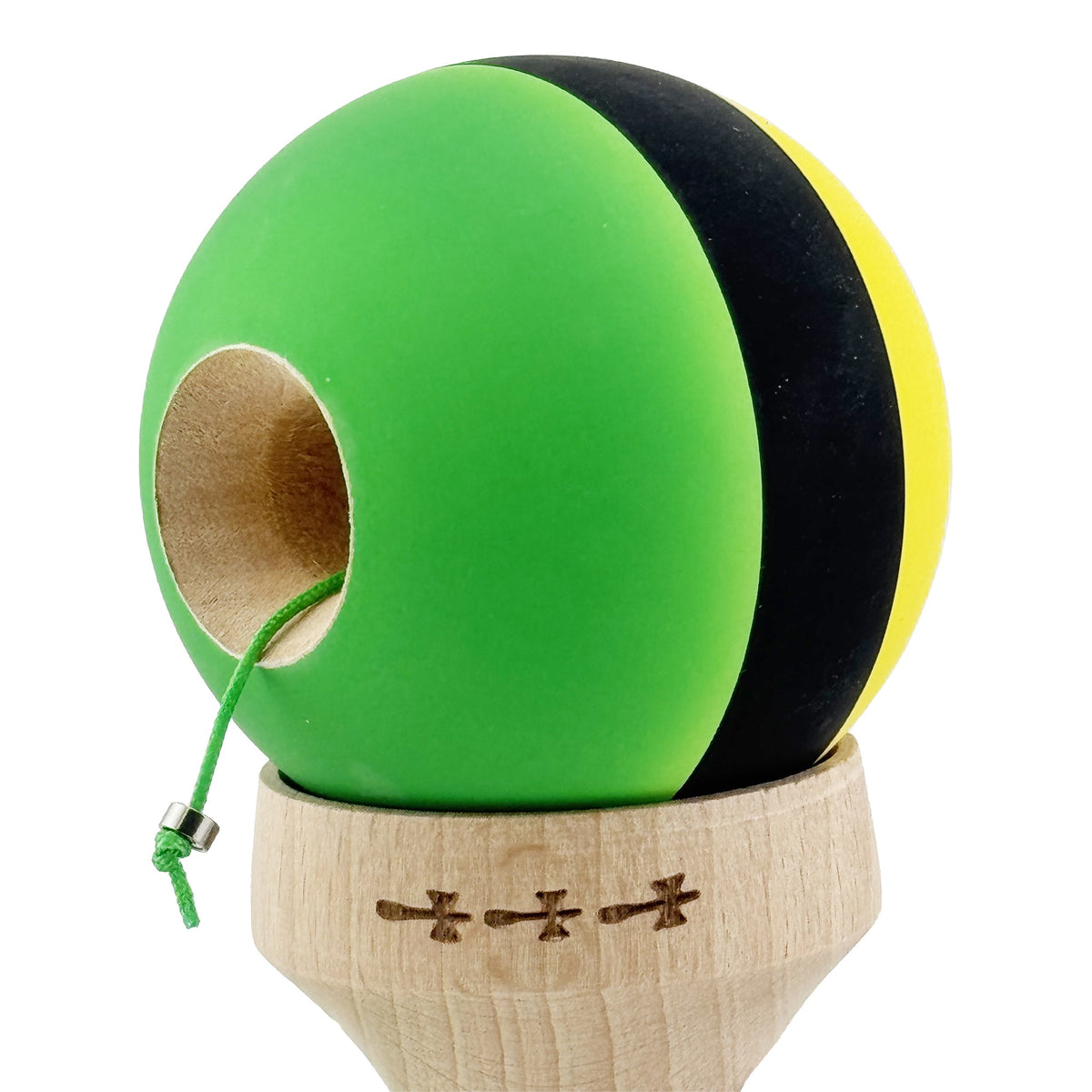Kendama X Originala, Model V3 Galben / Negru / Verde, Profesionala, Cupe Mari King Size, Rubber Grip, Gaura in Baza, Rulment, Ata 62cm