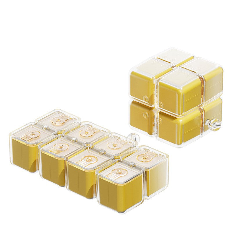 Organizator Medicamente Saptamanal, Dozator Pastile Model Rubik's Cube, Dispenser Portabil cu 7 Compartimente si Curea de Agatare, Plastic, 7.3 x 6 x 6 cm, Galben