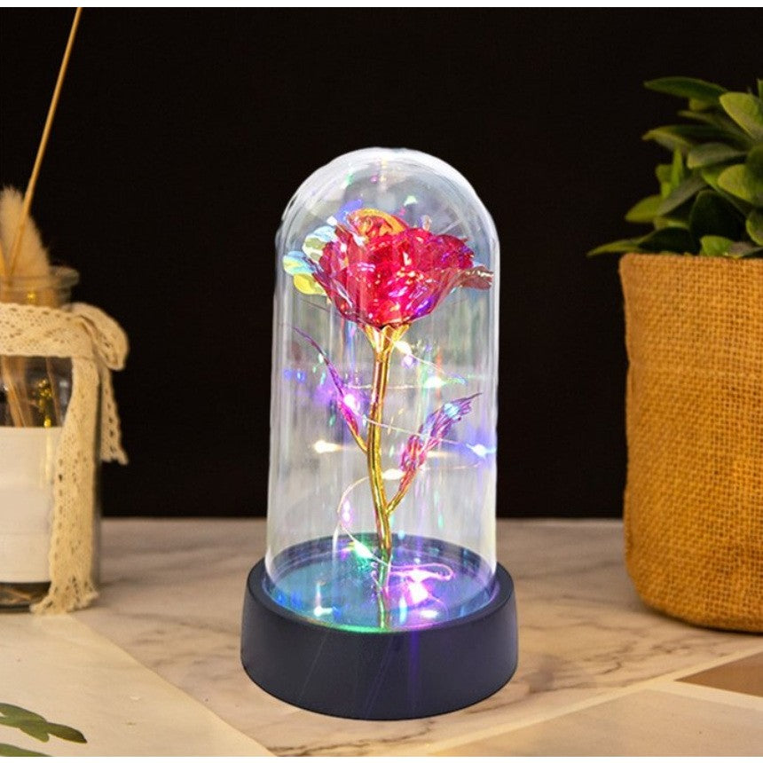 Trandafir Decorativ in Cupola cu Lumina LED Multicolora, Floare Artificiala din Plastic si Invelis Acrilic Transparent, Alimentare cu Baterii, 8.5 x 15 cm, Rosu