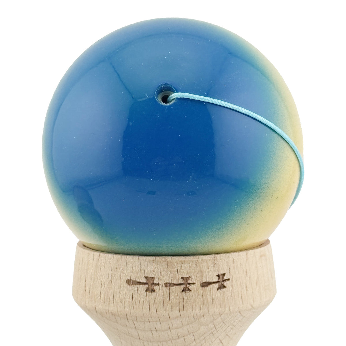 Kendama X Originala, Model V3 Albastru / Galben / Rosu in Degrade, Profesionala, Cupe Mari King Size, Super Sticky, Gaura in Baza, Rulment, Ata 62cm