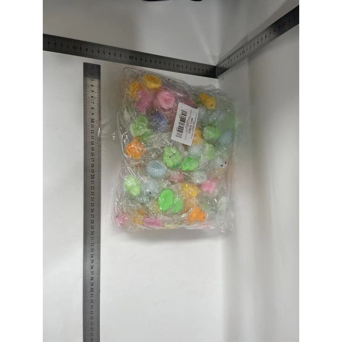 Jucarie Senzoriala Squishy Mushy, Fidget Toy Antistres, Material Nedaunator, Multicolor, Model Aleatoriu, 1 Bucata