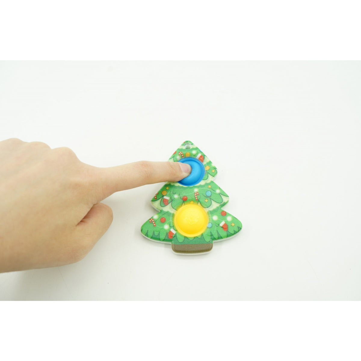 Breloc Jucarie Senzoriala Antistres, Simple Dimple Cu 2 Buline, Forma Brad, Multicolor