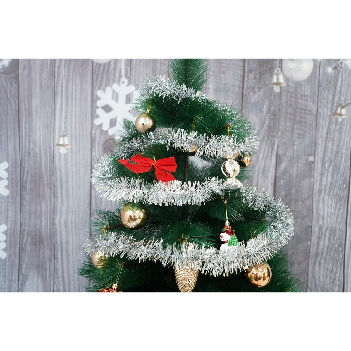 Beteala Craciun, Ghirlanda Decorativa Pufoasa, Folie PVC Flexibila, Interior si Exterior, Argintiu, 2 m x 5 cm