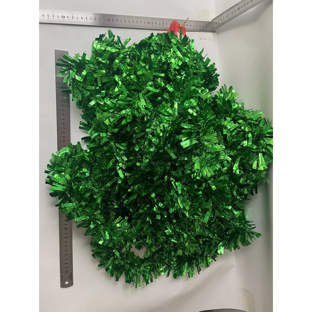 Beteala Craciun, Ghirlanda Decorativa Pom, Folie PVC Flexibila, Utilizare Interior si Exterior, Verde, 2 m x 5 cm