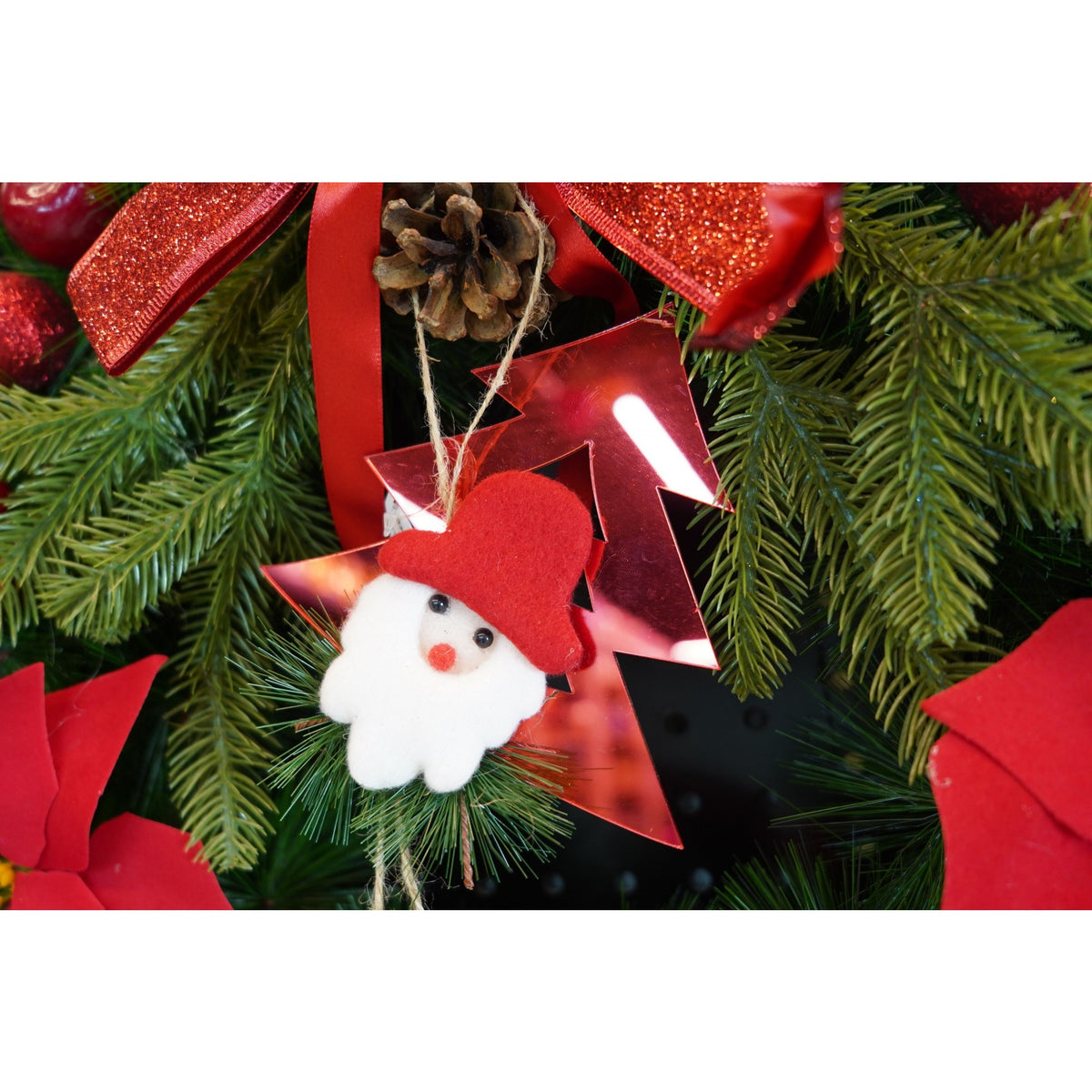 Ornament Crăciun Brad cu Clopoței, Decorativă Suspendată, Acril Lucios, Interior și Exterior, Roșu, 15 x 20 cm