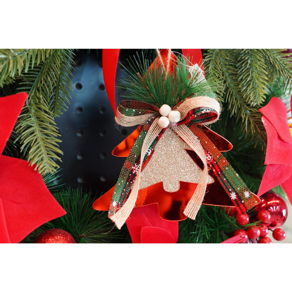 Ornament Brad de Craciun, Decoratiune in Forma de Brad, Efect Lucios, Acril, Rosu, 14 x 16 cm