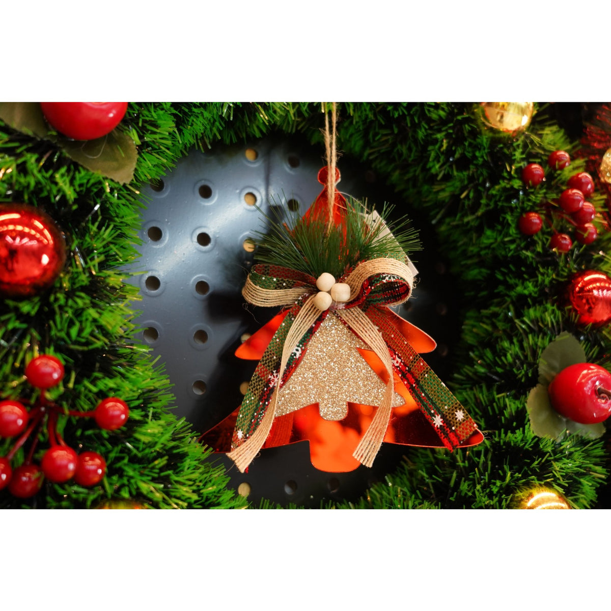 Ornament Brad de Craciun, Decoratiune in Forma de Brad, Efect Lucios, Acril, Rosu, 14 x 16 cm