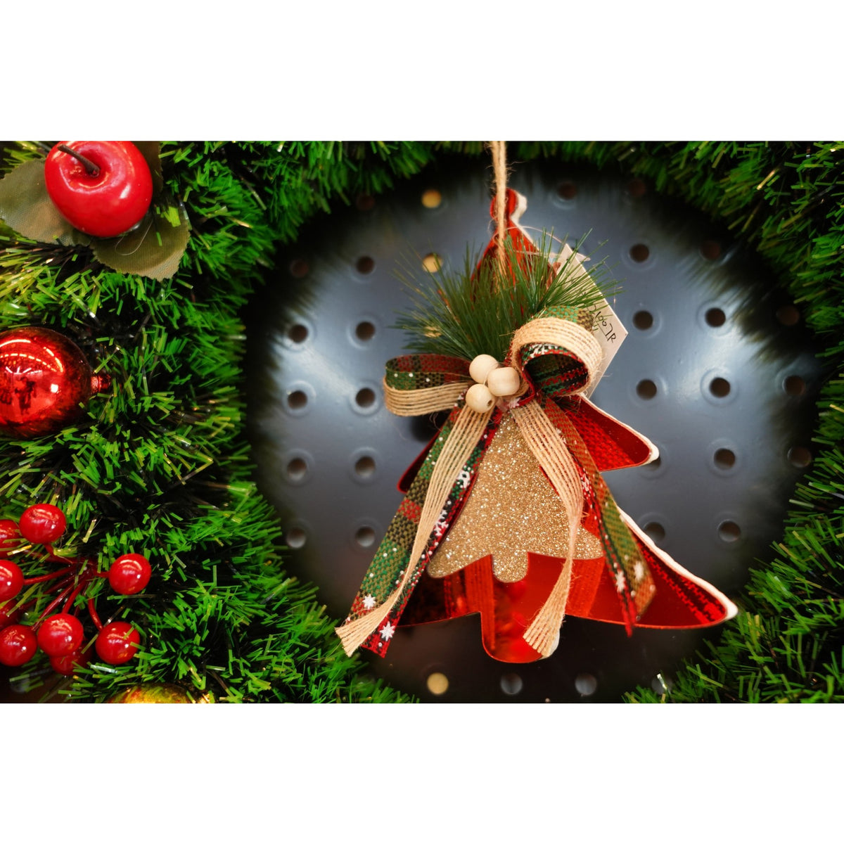 Ornament Brad de Craciun, Decoratiune in Forma de Brad, Efect Lucios, Acril, Rosu, 14 x 16 cm