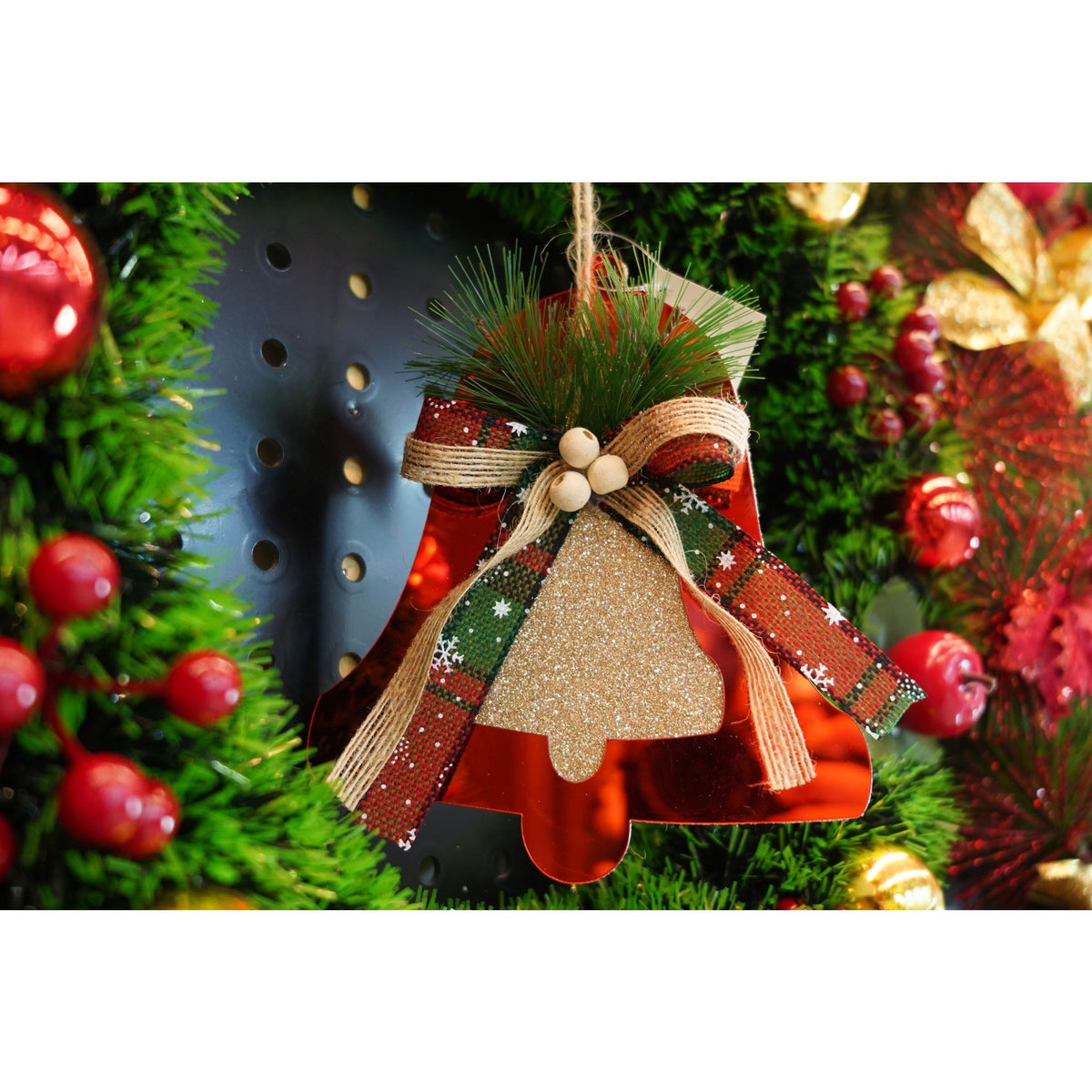 Ornament Brad Crăciun în Formă de Clopoțel, Finisaj Lucios, Acril Rezistent, Interior și Exterior, Roșu, 14 x 16 cm