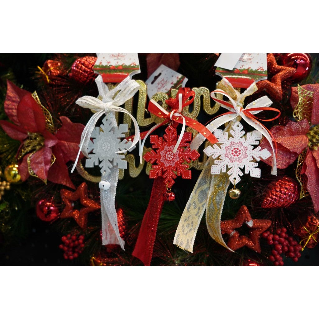 Decoratiune Brad Fulg de Nea, Ornament Craciun cu Funda Textila si Clopotel, Lemn, Alb, 8 cm (25 cm cu Agatatoare)