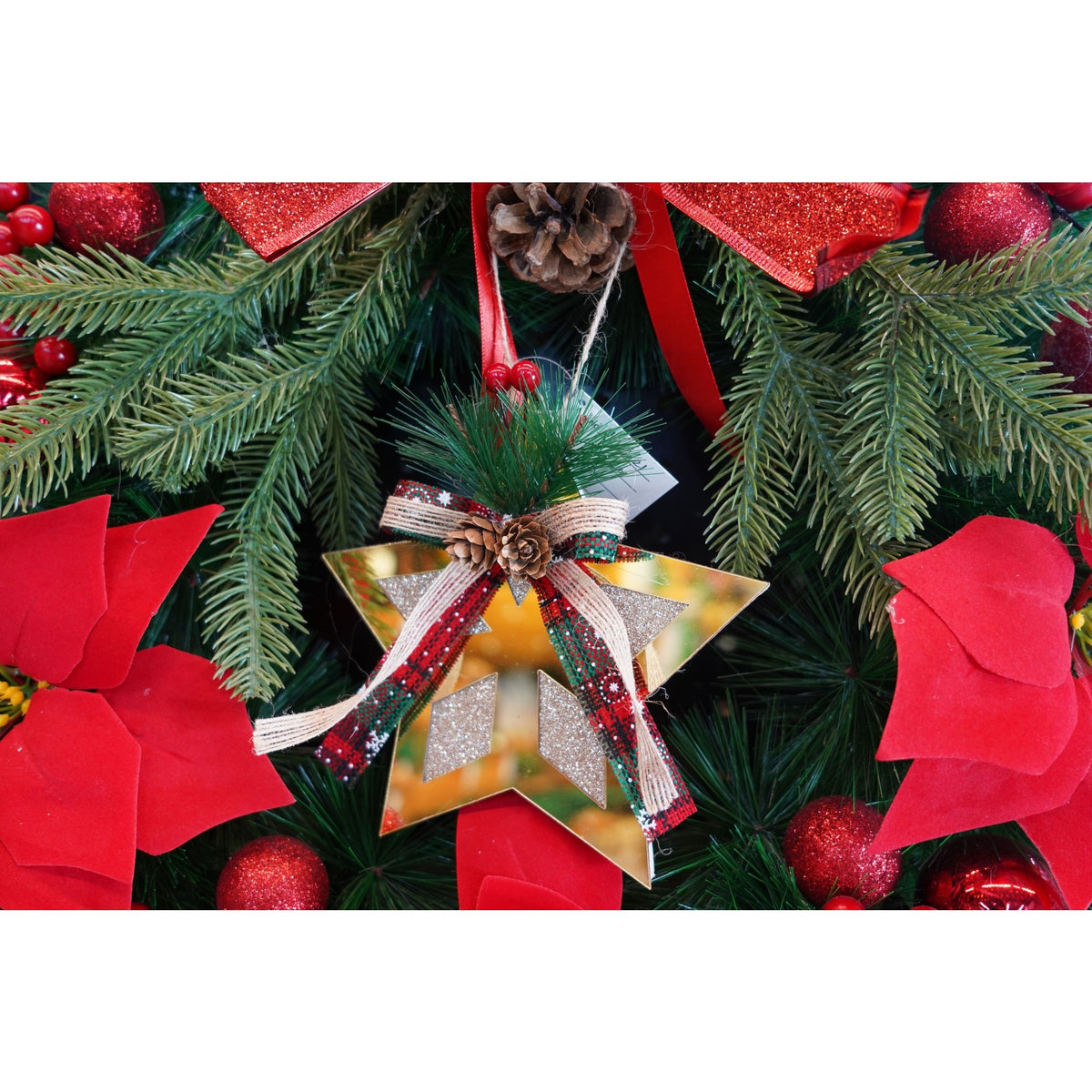 Ornament Brad Crăciun în Formă de Stea, Finisaj Auriu Lucios, Decorativ Interior și Exterior, Acril, 17 x 17 cm