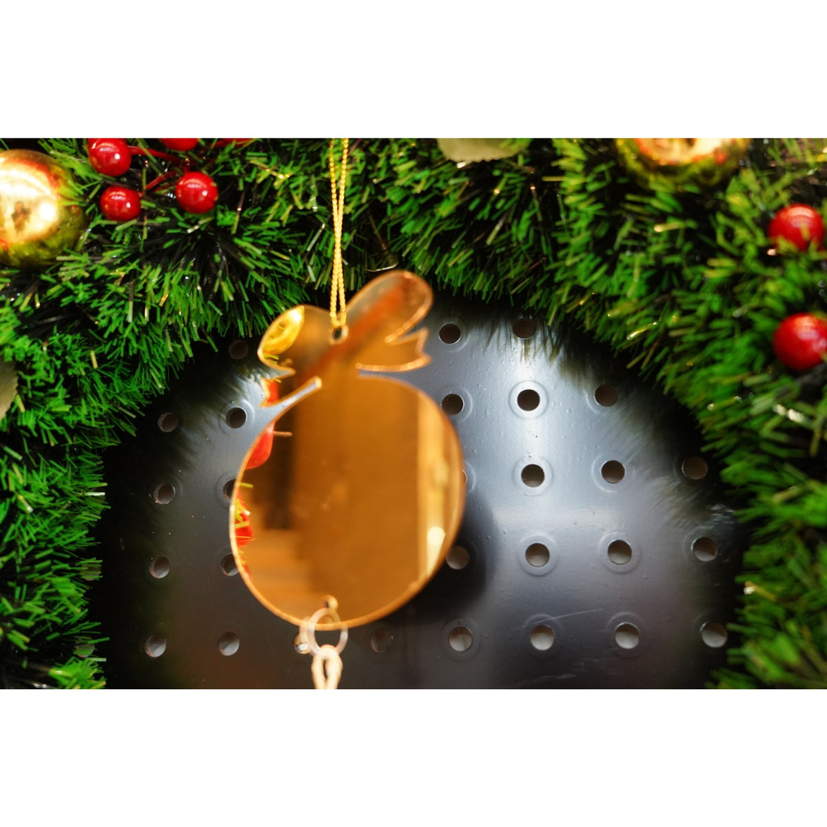 Ornament Brad Rotund, Decoratiune Craciun cu Finisaj Lucios, Rezistent pentru Interior si Exterior, Acril, Auriu, 10 x 23 cm