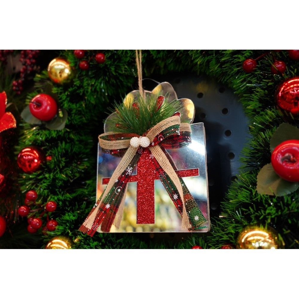 Ornament Brad Crăciun, Formă Stea, Finisaj Argintiu Lucios, Acril Rezistent, Utilizare Interior și Exterior, 14 x 15 cm