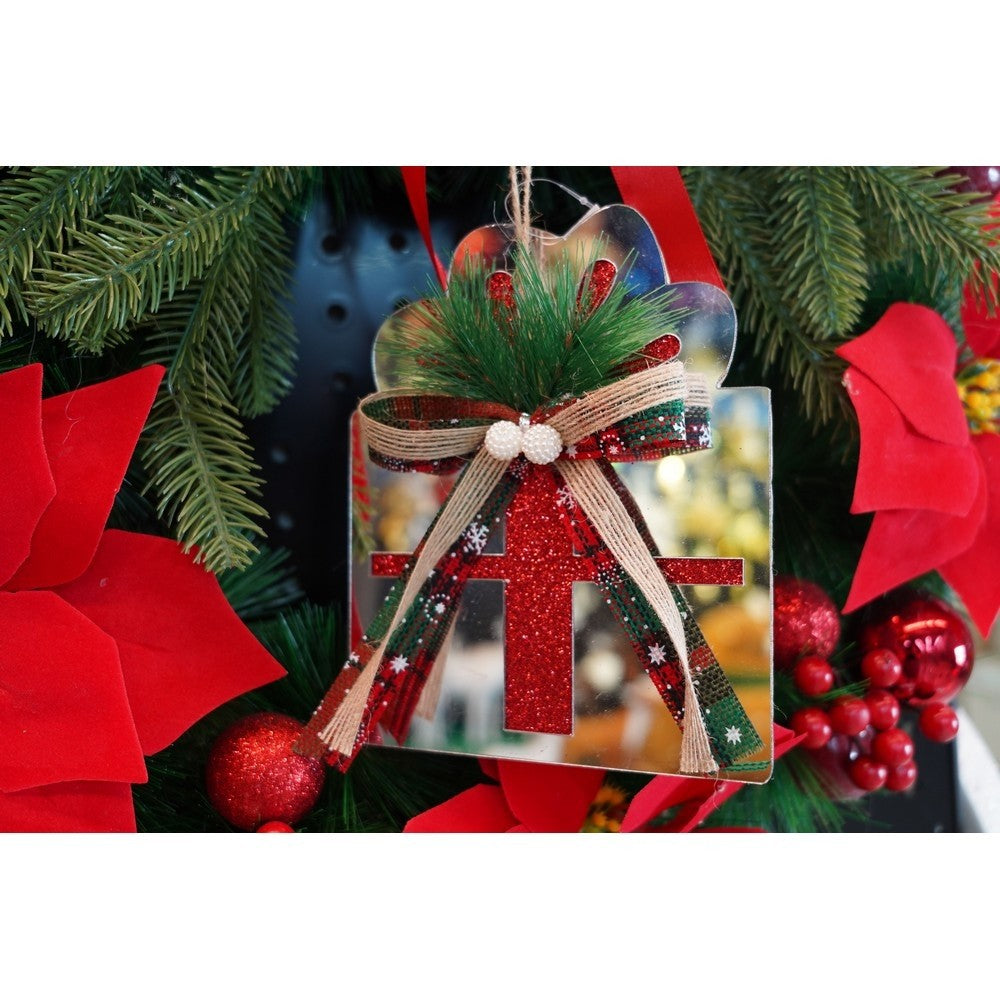Ornament Brad Crăciun, Formă Stea, Finisaj Argintiu Lucios, Acril Rezistent, Utilizare Interior și Exterior, 14 x 15 cm
