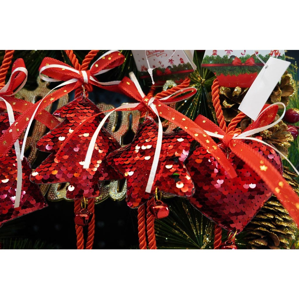 Ornament Brad Craciun sub Forma de Pom, Decoratiune Suspendata cu Paiete si Clopotel, Lemn, Rosu, 18 x 9.5 cm