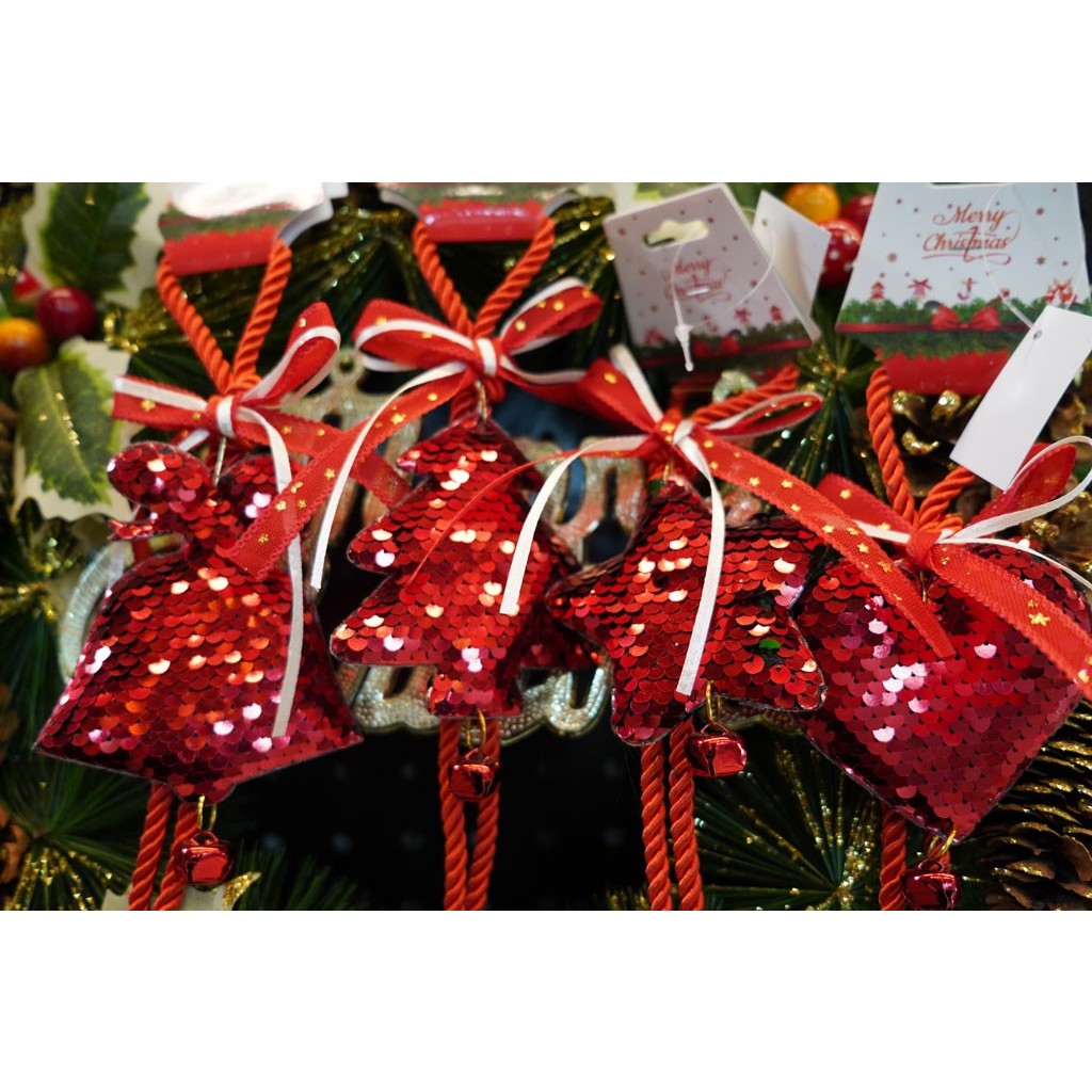 Decoratiune Brad Craciun Stea cu Paiete si Clopotel, Ornament de Agatat, Lemn, Rosu, 18 x 9.5 cm
