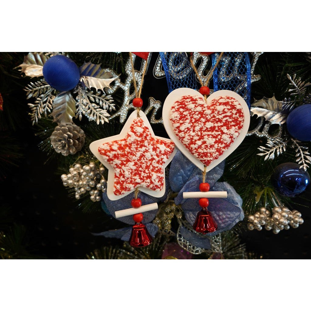 Decoratiune Craciun Stea Pentru Brad, Ornament Suspendabil cu Clopotel si Detalii Tweed, Lemn si Textil, 18 x 9.5 cm, Alb si Rosu