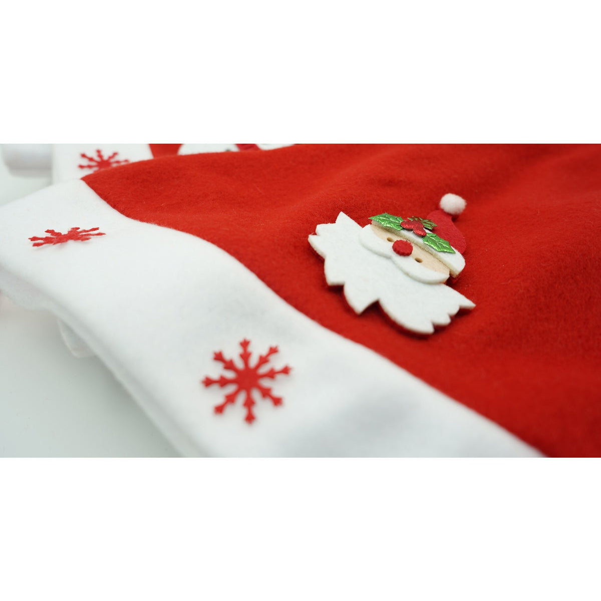 Căciulă de Moș Crăciun, Model Tematic cu Ornament Fulg de Nea, Material Textil Moale, Roșu, Mărime Universală