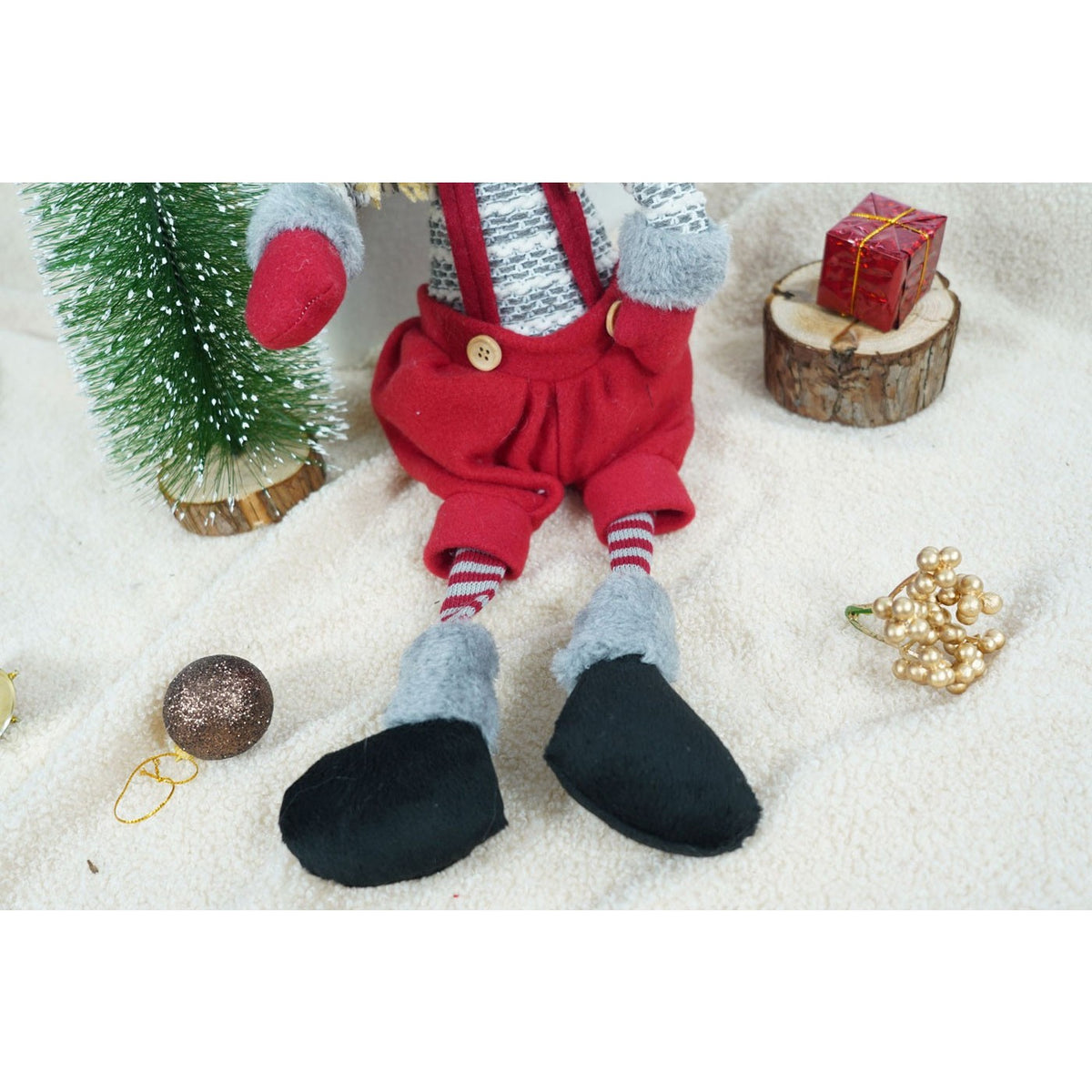 Decoratiune de Craciun Papusa Fetita, Figurina cu Membre Flexibile pentru Sezut, Material Textil Moale, Rosu si Gri, 62 cm