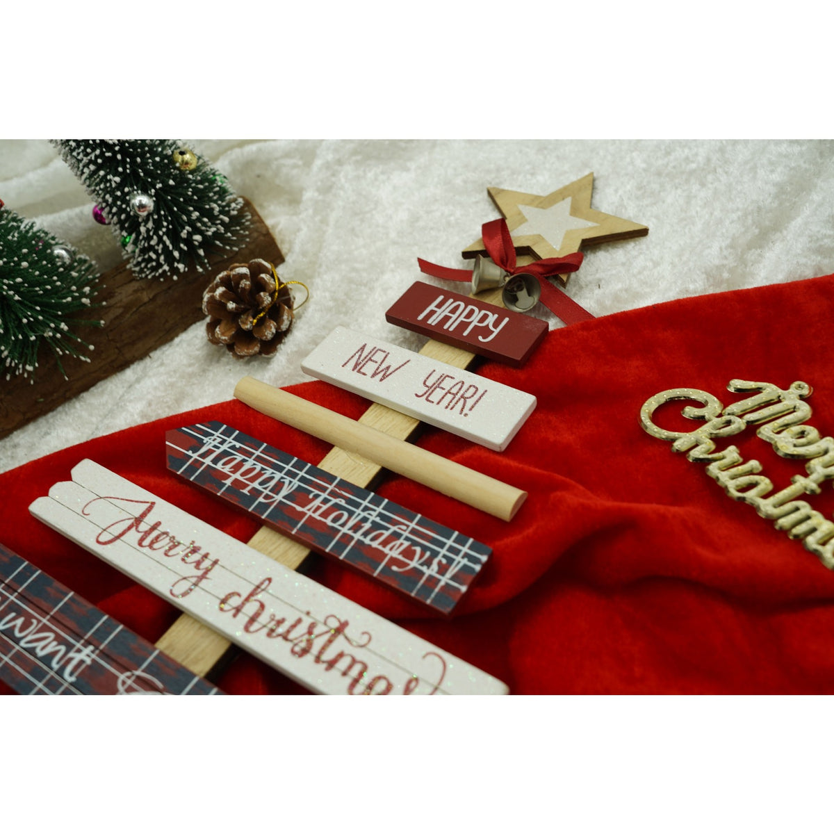 Decoratiune Masa Craciun cu Mesaje Festive, Lemn Natural, Multicolor, 22.5 cm x 36 cm