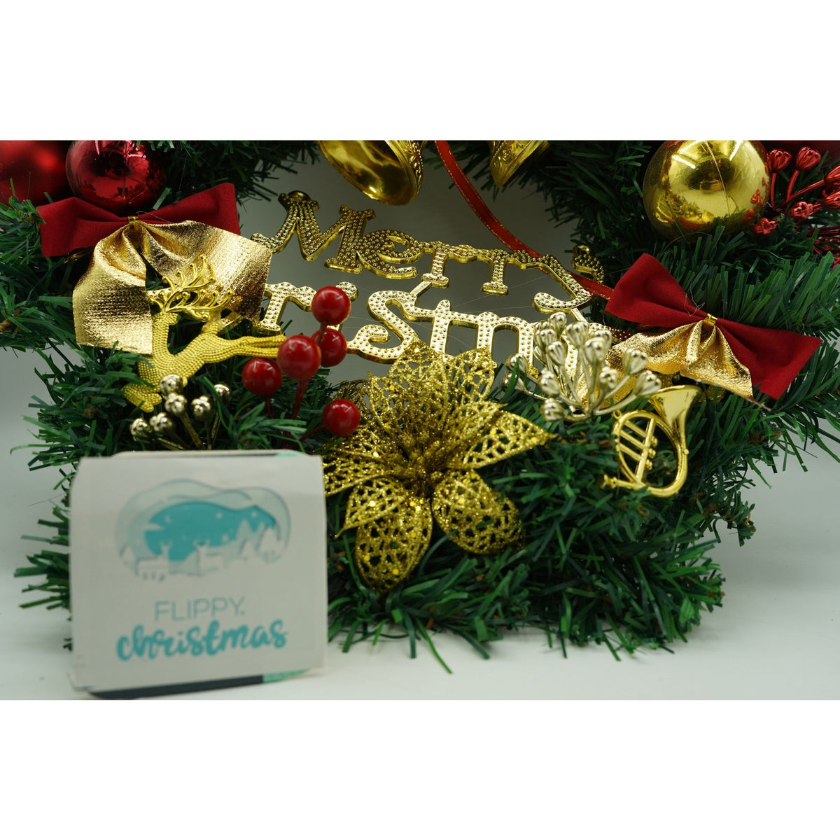 Coronita de Craciun Artificiala pentru Usa, Model Decorat cu Globuri si Fundite, PVC, Interior si Exterior, 40 cm, Rosu, Auriu si Verde